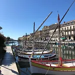 Le Petit Bijou Sete, 4 Apartments, 3 Canal Vue Et 1 Cote Rue * Sète