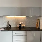 Le Petit Bijou Sète has 4 apartments, 3 with canal view Appartement *