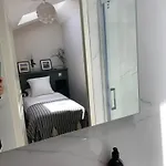 Le Petit Bijou Sete, 4 Apartments, 3 Canal Vue Et 1 Cote Rue Apartament