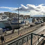 Le Petit Bijou Sete, 4 Apartments, 3 Canal Vue Et 1 Cote Rue