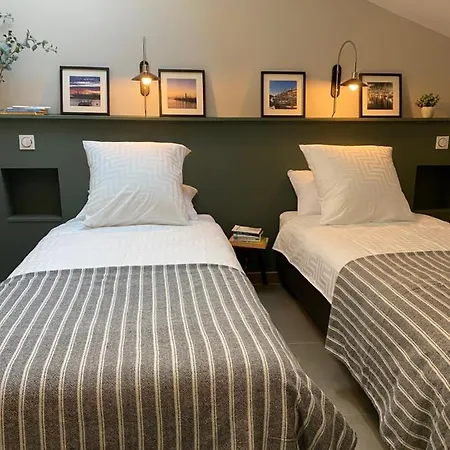 Le Petit Bijou Sete, 4 Apartments, 3 Canal Vue Et 1 Cote Rue Sète
