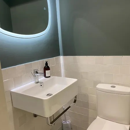 Appartement Le Petit Bijou Sete, 4 Apartments, 3 Canal Vue Et 1 Cote Rue Sète