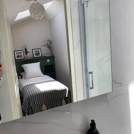 Le Petit Bijou Sete, 4 Apartments, 3 Canal Vue Et 1 Cote Rue Apartamento