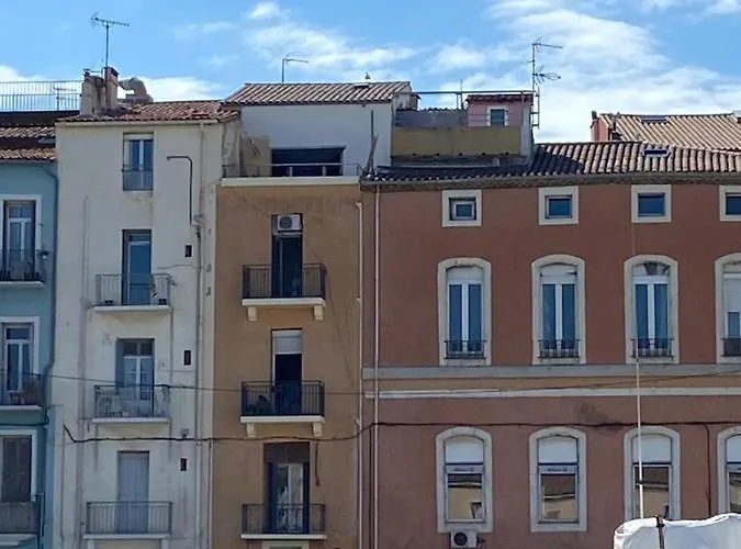 Le Petit Bijou Sete, 4 Apartments, 3 Canal Vue Et 1 Studio Cote Rue * Sète