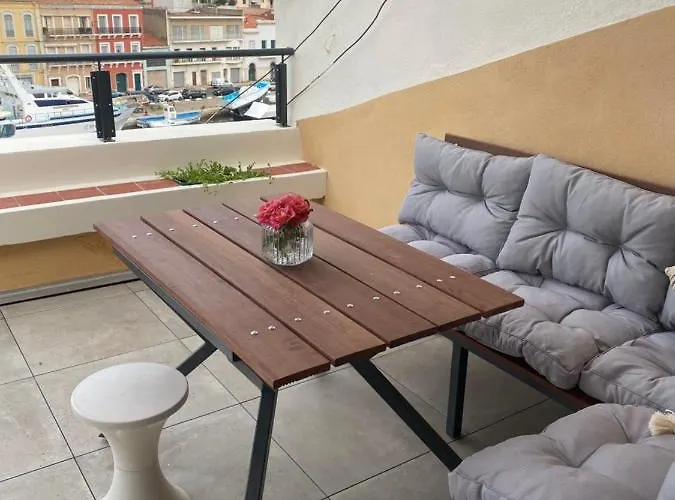 Le Petit Bijou Sete, 4 Apartments, 3 Canal Vue Et 1 Studio Cote Rue Apartamento